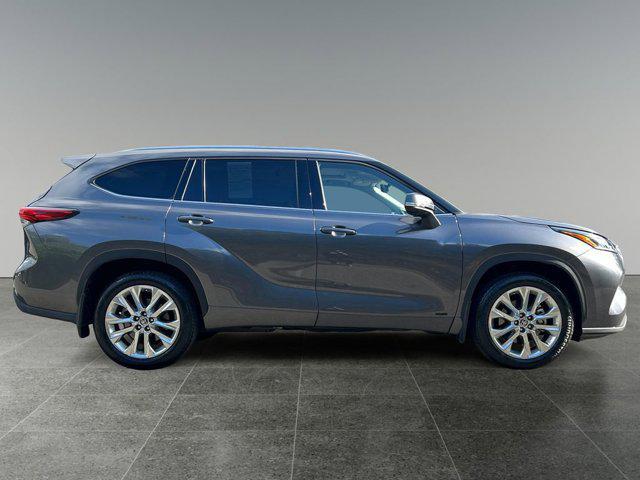 used 2022 Toyota Highlander Hybrid car, priced at $46,987