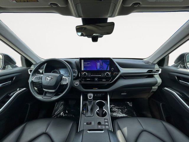 used 2024 Toyota Highlander Hybrid car, priced at $51,945
