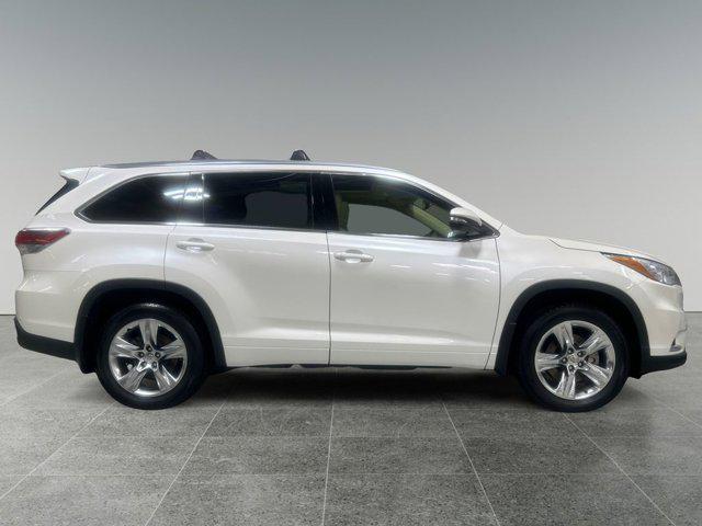 used 2015 Toyota Highlander car, priced at $21,999