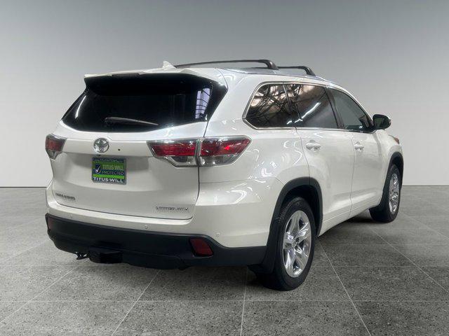 used 2015 Toyota Highlander car, priced at $21,999