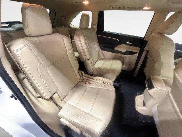 used 2015 Toyota Highlander car, priced at $21,999