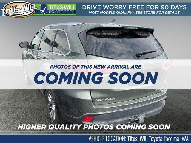 used 2015 Toyota Highlander car, priced at $23,999