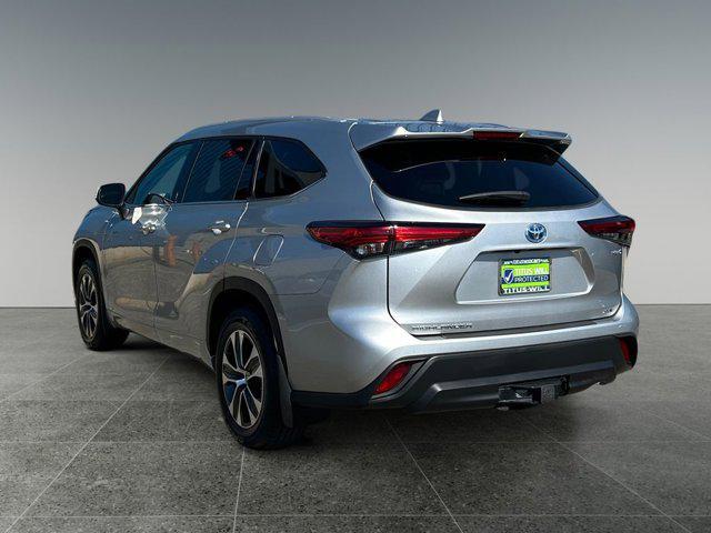 used 2022 Toyota Highlander Hybrid car, priced at $42,985