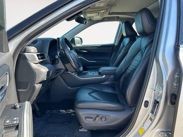 used 2022 Toyota Highlander Hybrid car, priced at $42,985