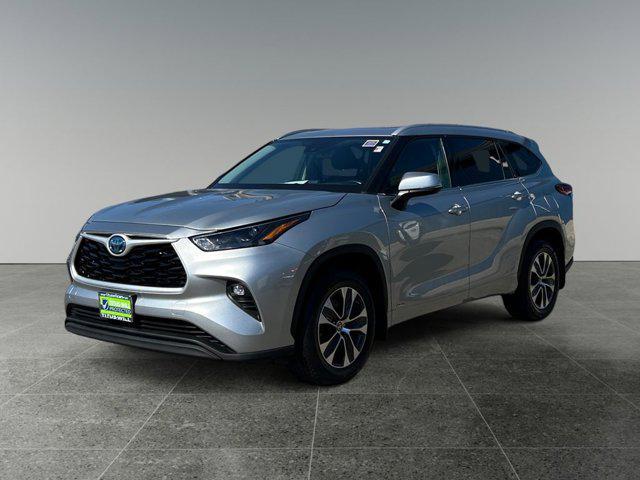used 2022 Toyota Highlander Hybrid car, priced at $42,985