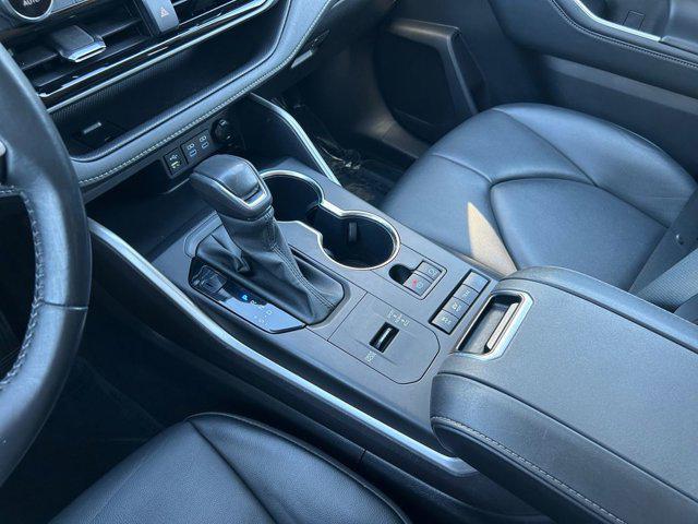 used 2022 Toyota Highlander Hybrid car, priced at $42,985