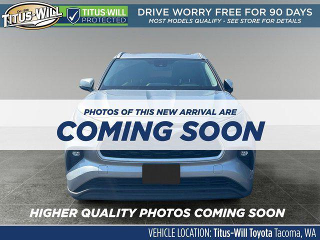 used 2022 Toyota Highlander Hybrid car, priced at $44,999