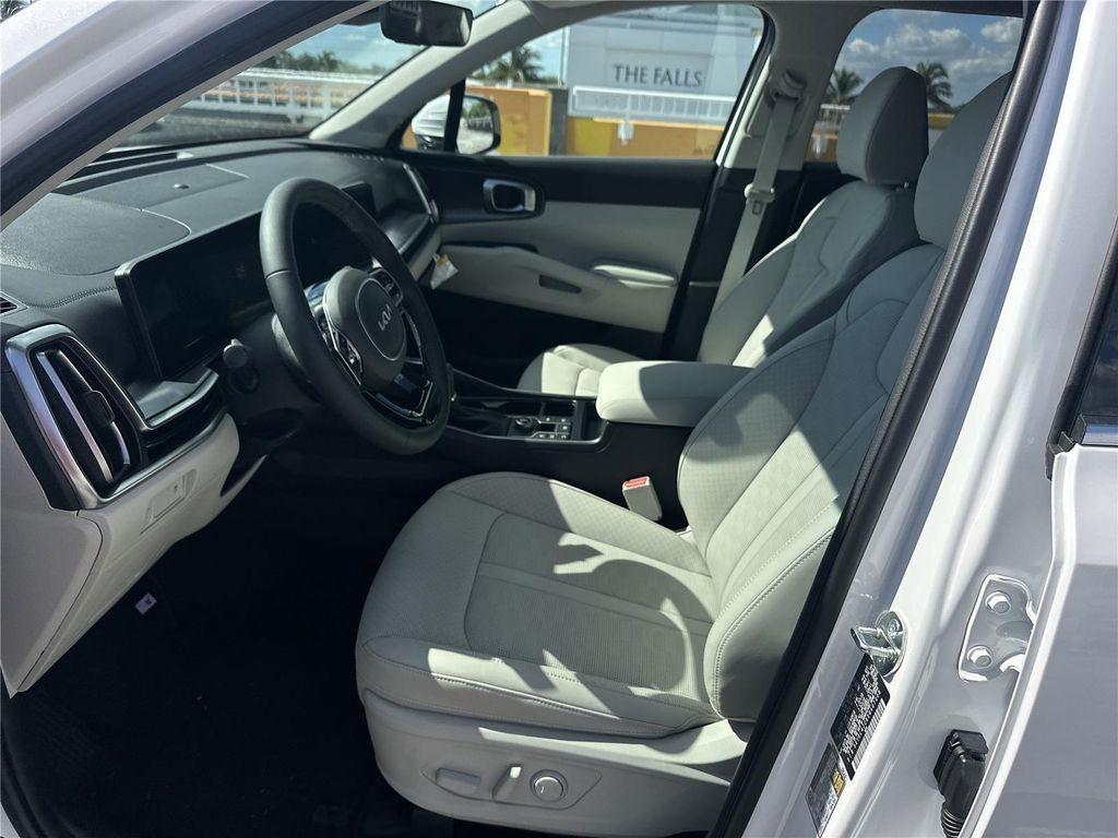 new 2025 Kia Sorento car, priced at $38,078