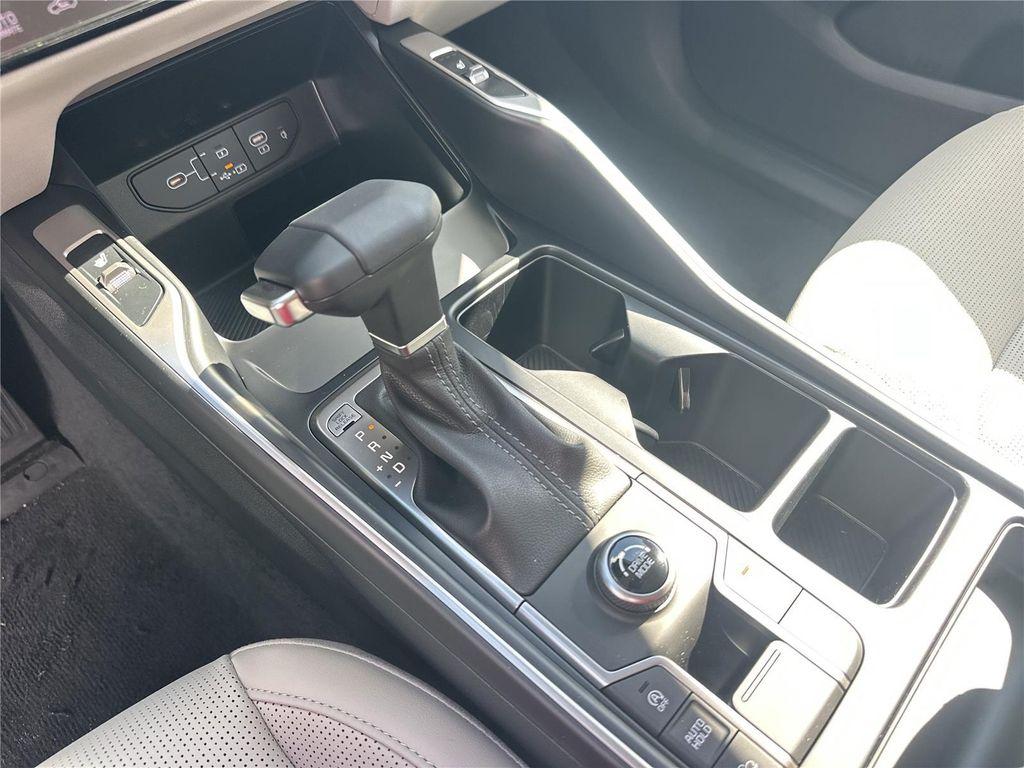 new 2025 Kia Sorento car, priced at $38,078