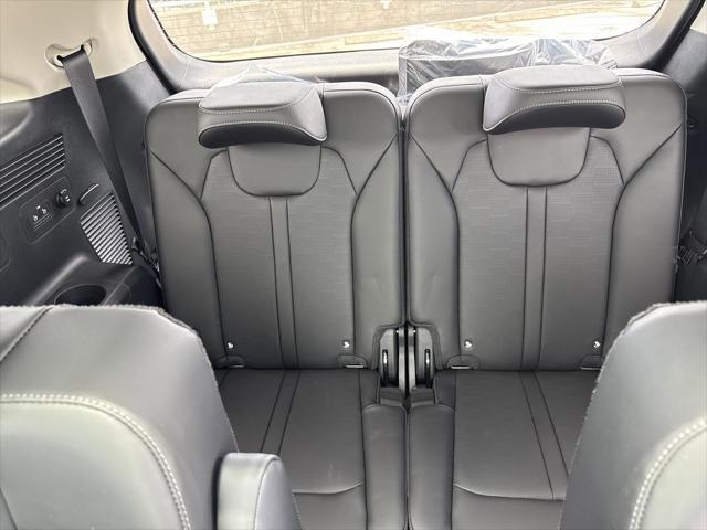new 2025 Kia Sorento car, priced at $43,198