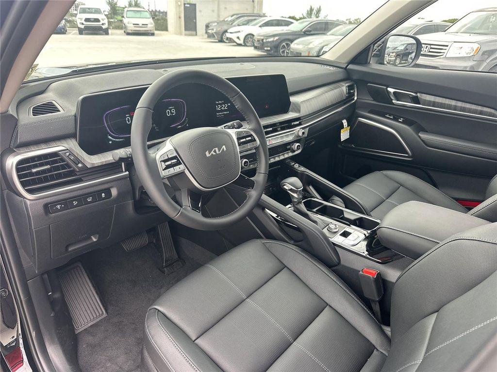 new 2025 Kia Telluride car, priced at $43,354