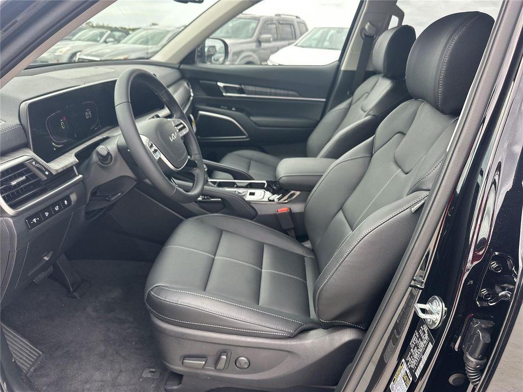 new 2025 Kia Telluride car, priced at $43,354