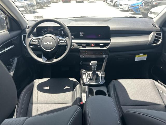 new 2025 Kia Seltos car, priced at $28,289