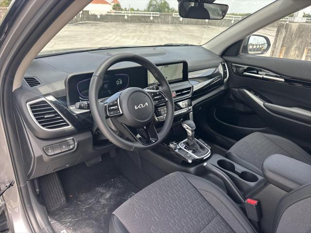 new 2025 Kia Seltos car, priced at $26,507
