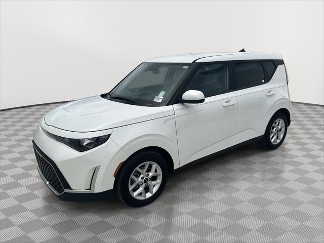 used 2024 Kia Soul car, priced at $17,958