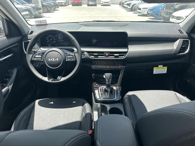 new 2025 Kia Seltos car, priced at $27,888