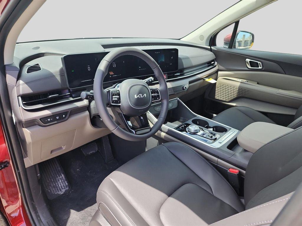 new 2025 Kia Carnival Hybrid car, priced at $43,536
