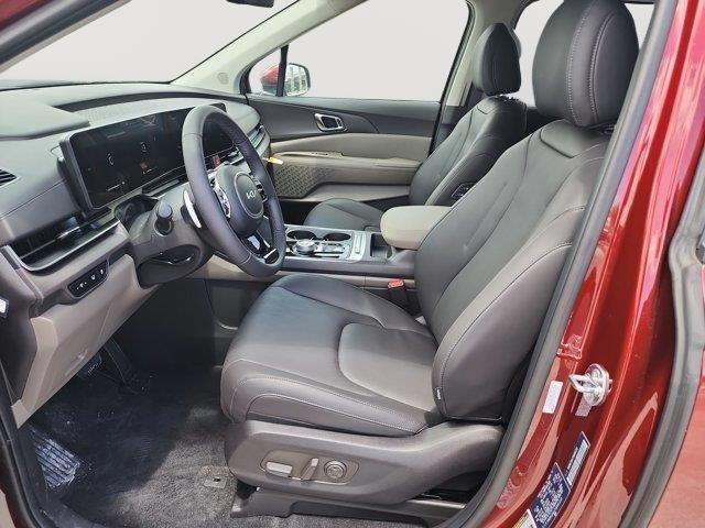new 2025 Kia Carnival Hybrid car, priced at $44,443