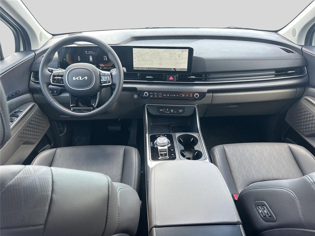 new 2026 Kia Carnival Hybrid car, priced at $45,385