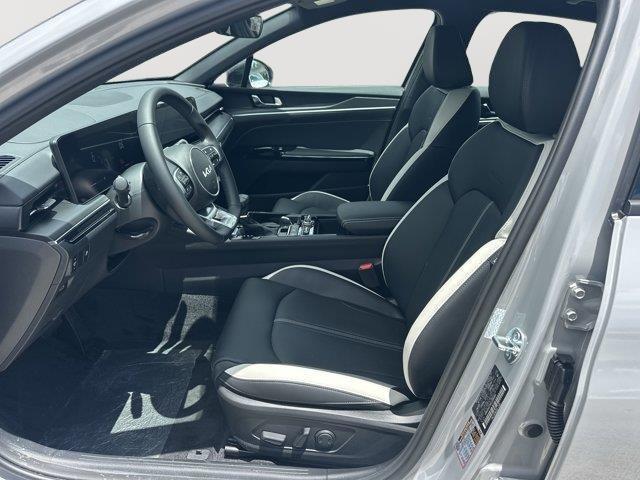 new 2025 Kia K5 car, priced at $30,045