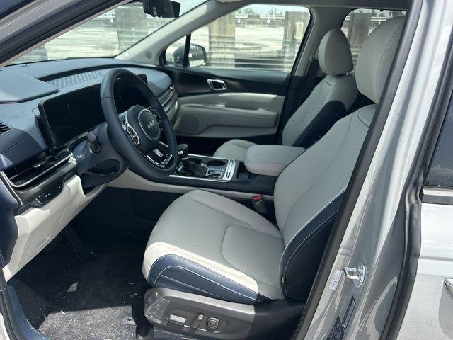 new 2025 Kia Carnival car, priced at $53,825