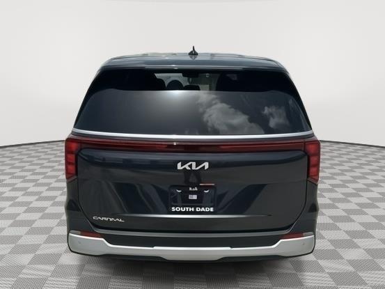 new 2025 Kia Carnival car, priced at $40,530