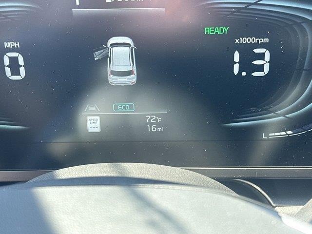 new 2025 Kia Niro car, priced at $28,844