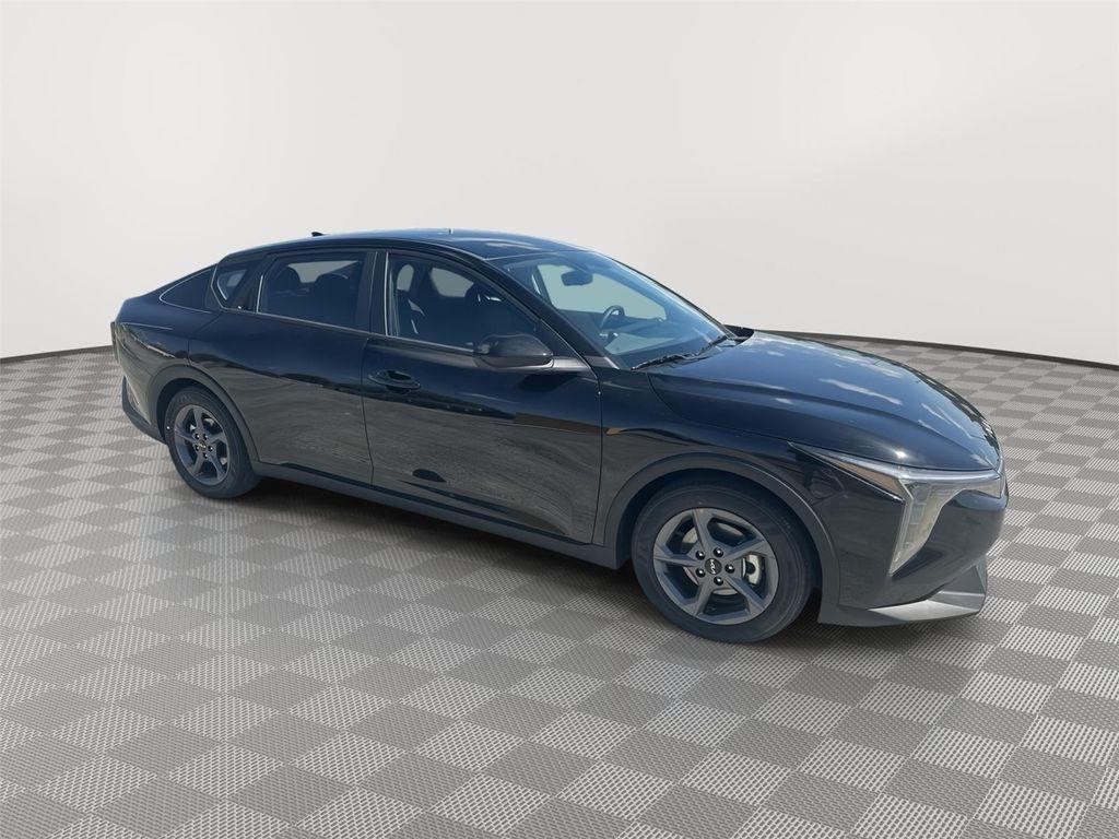 new 2025 Kia K4 car, priced at $24,500