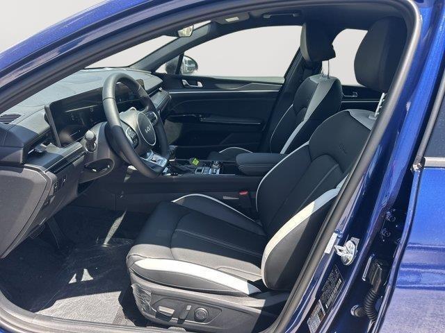 new 2025 Kia K5 car, priced at $29,255