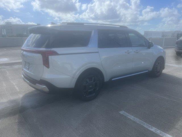 new 2025 Kia Carnival car, priced at $46,660