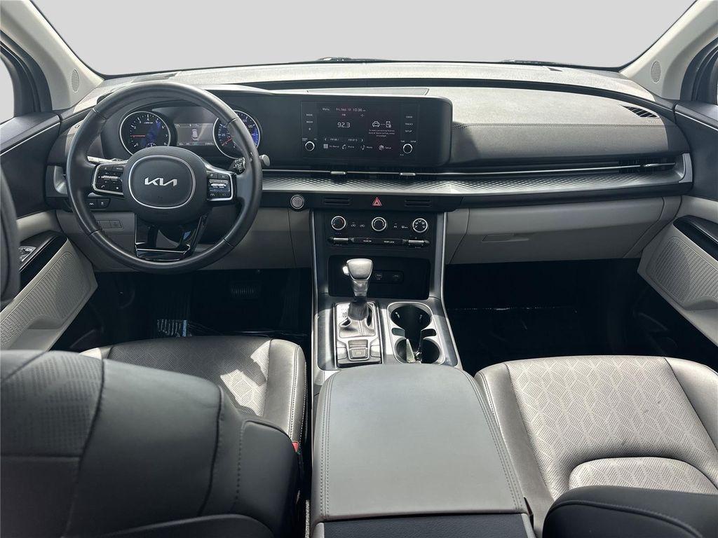 used 2024 Kia Carnival car, priced at $27,690