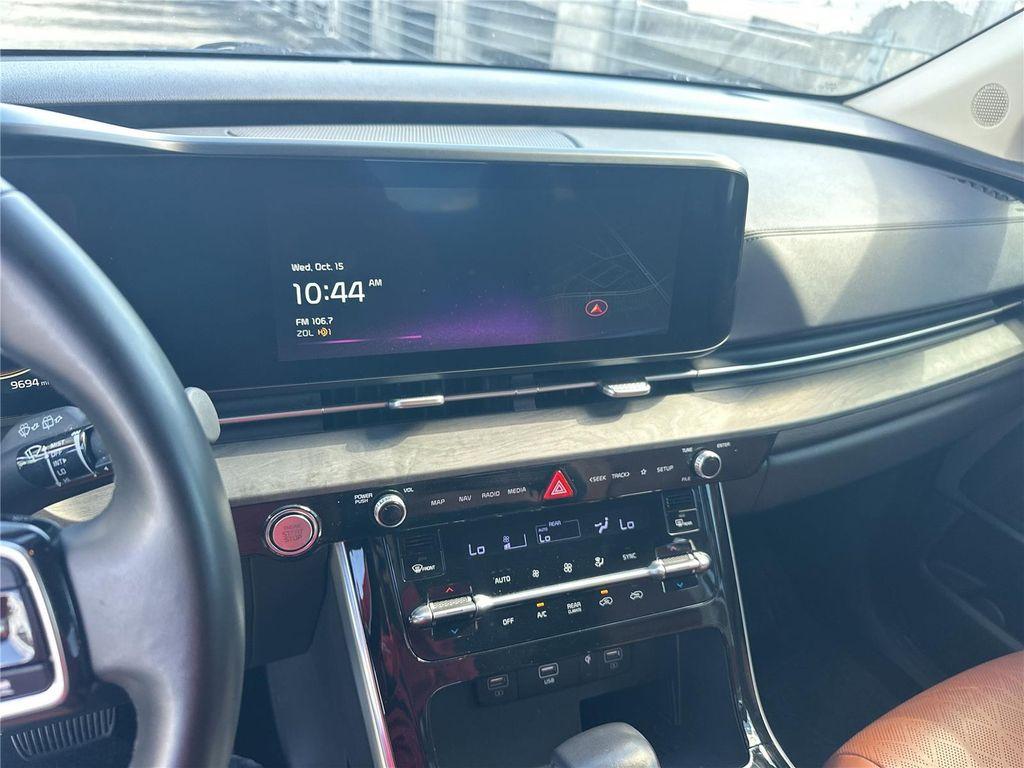 used 2024 Kia Carnival car, priced at $39,109