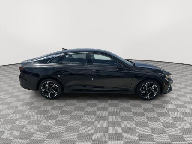 new 2025 Kia K5 car, priced at $28,959