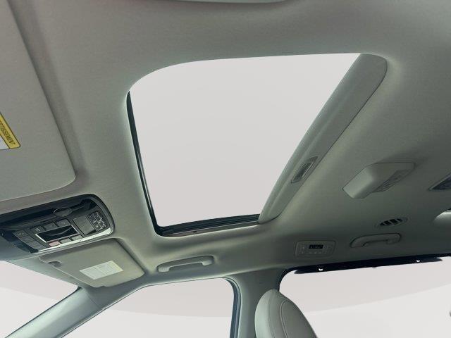 new 2025 Kia Carnival Hybrid car, priced at $51,931