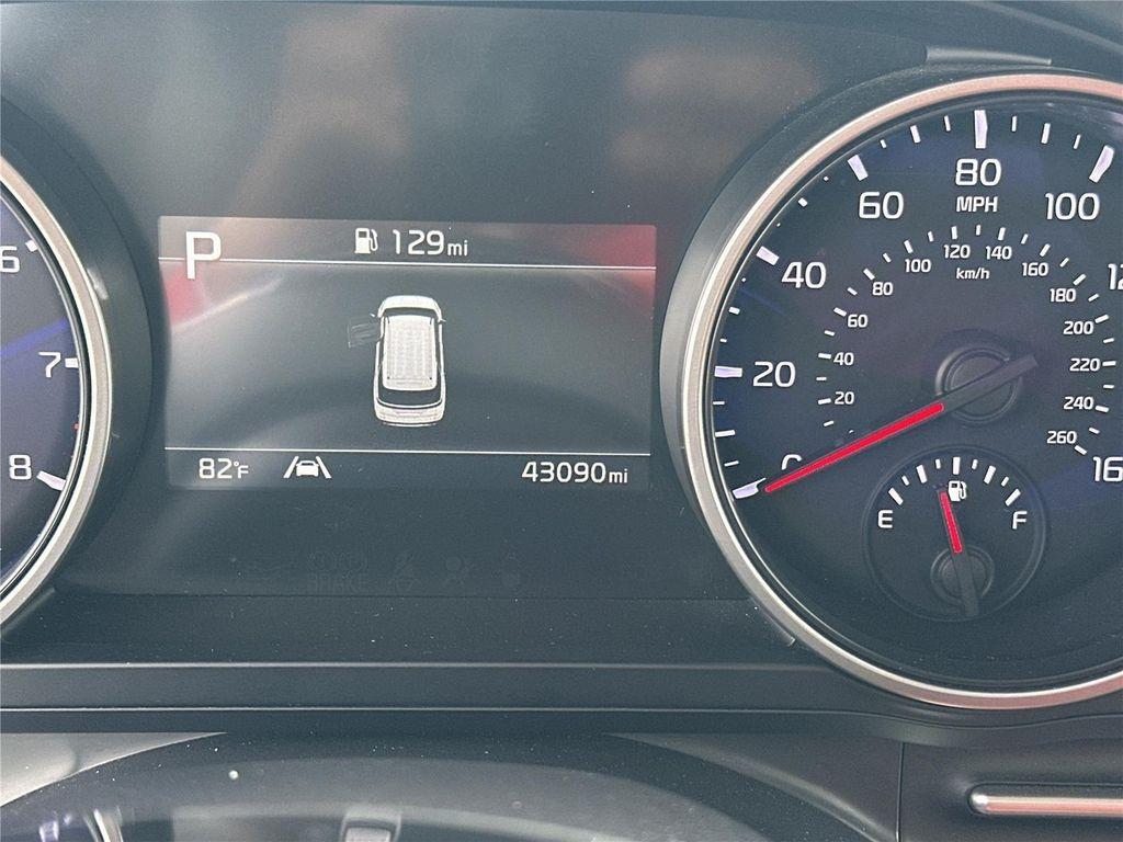 used 2024 Kia Carnival car, priced at $29,502