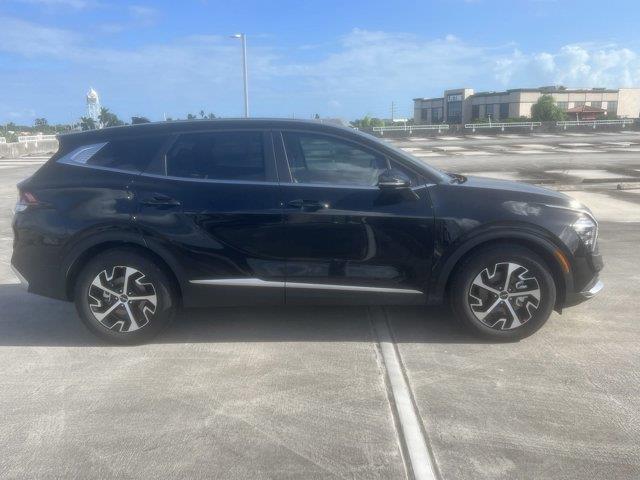 new 2025 Kia Sportage car, priced at $30,840