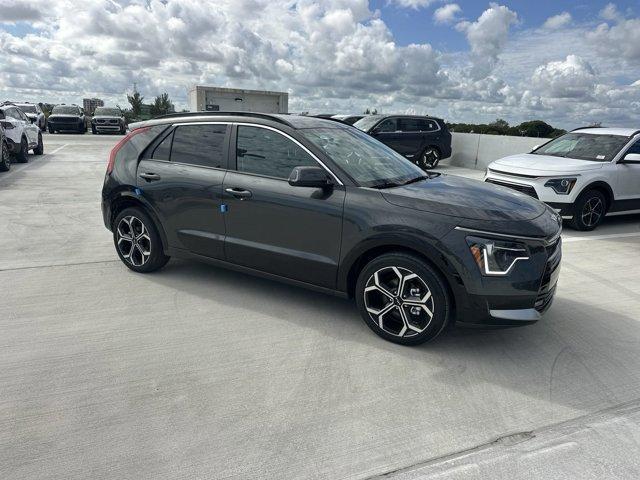 new 2025 Kia Niro car, priced at $33,304