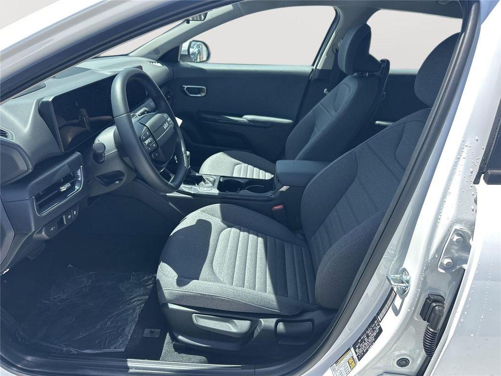 new 2025 Kia K4 car, priced at $25,666