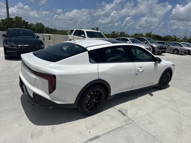 new 2025 Kia K4 car, priced at $32,007