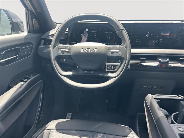 new 2026 Kia EV9 car, priced at $72,315