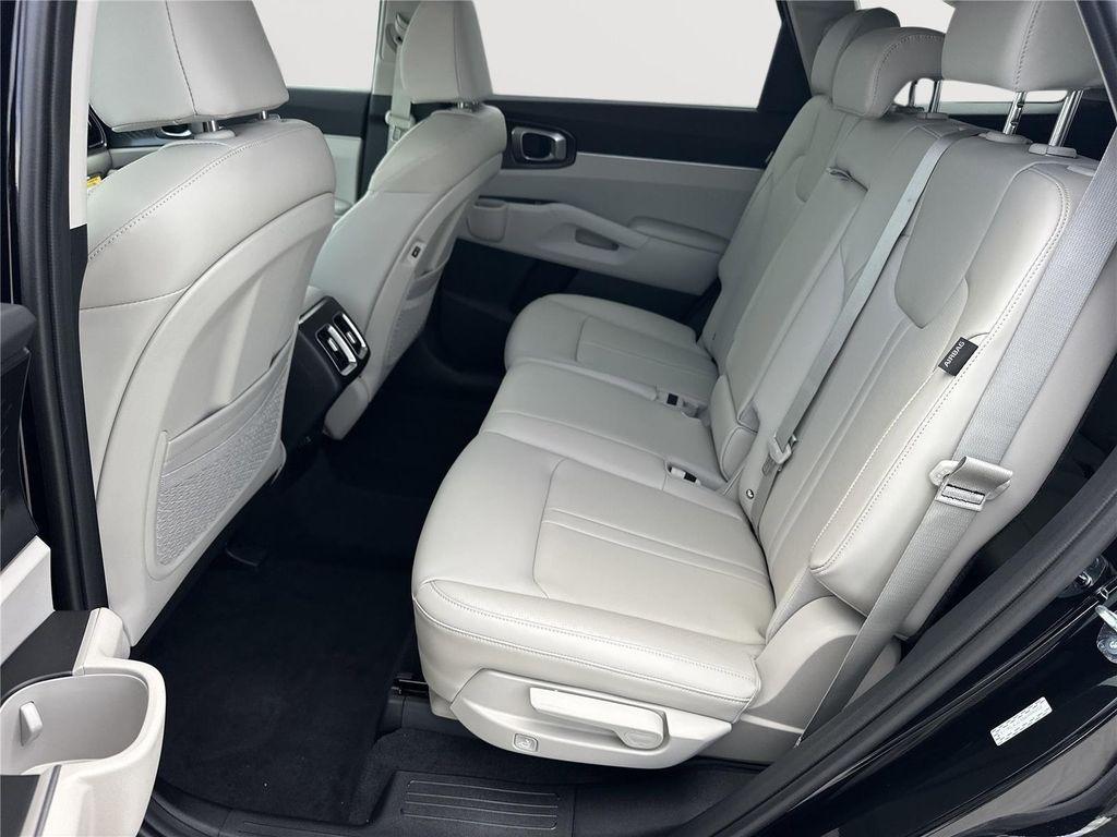 new 2025 Kia Sorento car, priced at $37,593
