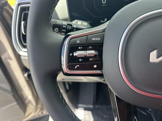 new 2025 Kia Sorento car, priced at $44,708