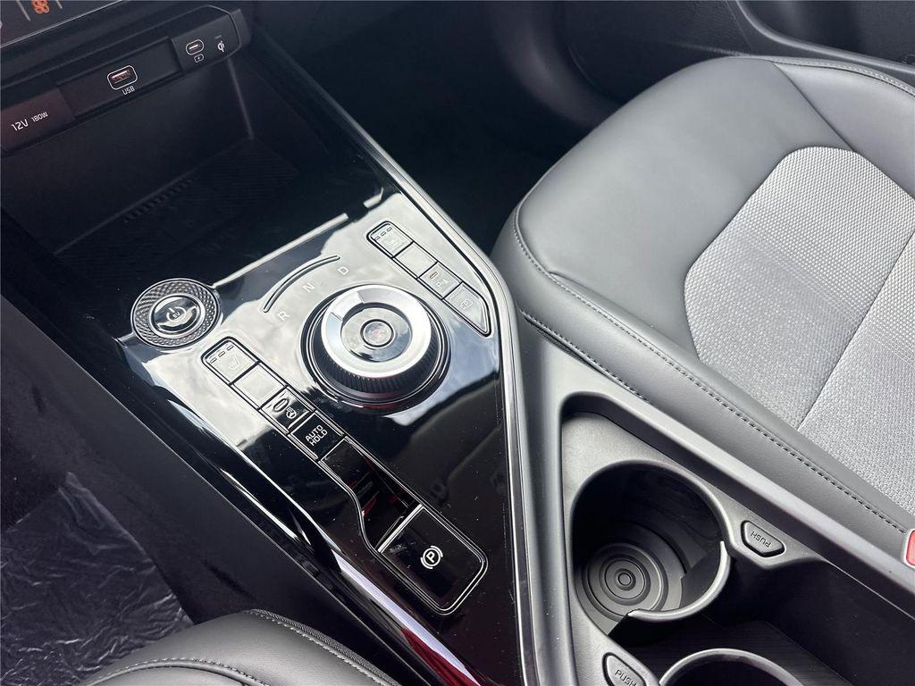 new 2025 Kia Niro EV car, priced at $41,851