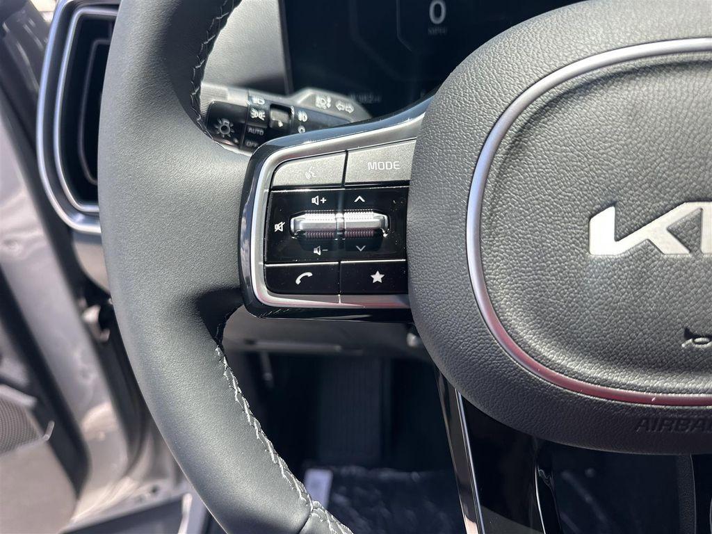 new 2025 Kia Sorento car, priced at $42,978