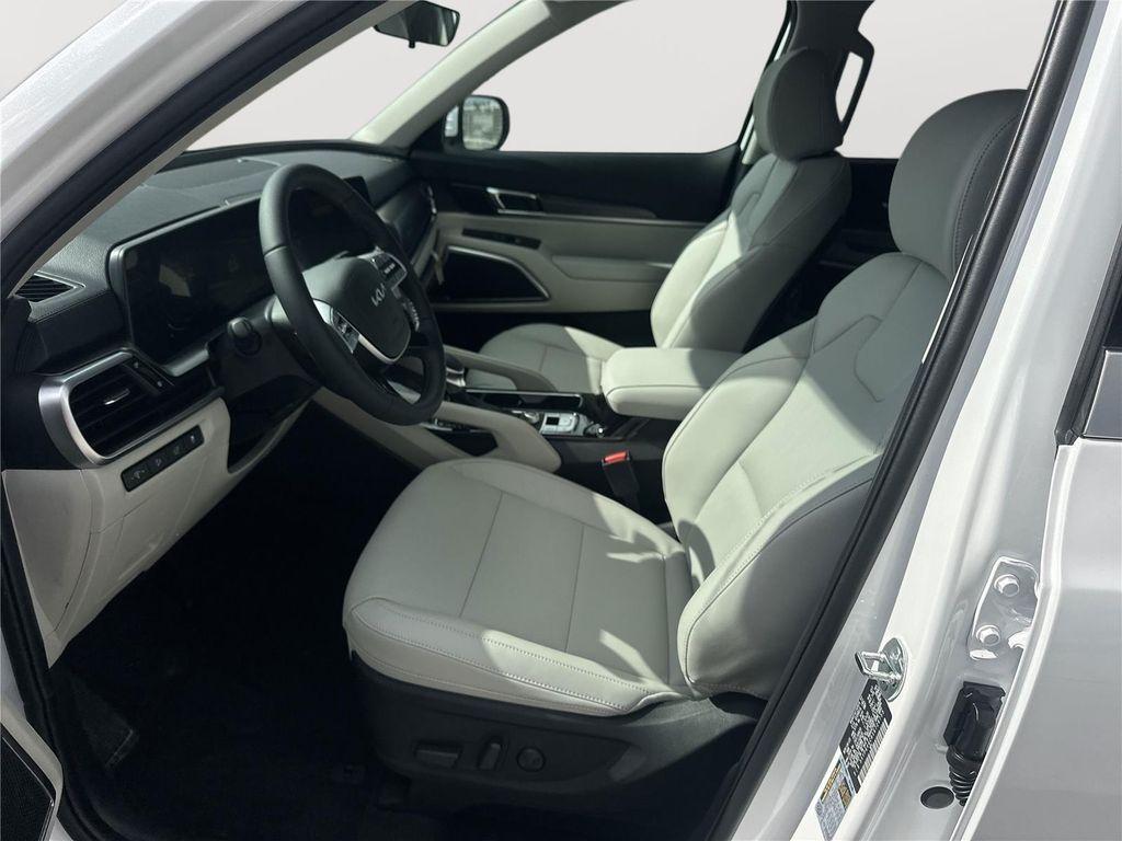 new 2025 Kia Telluride car, priced at $41,121