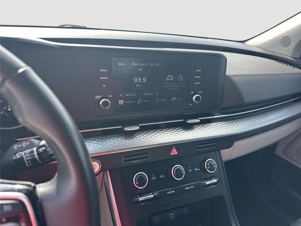 used 2024 Kia Carnival car, priced at $30,150