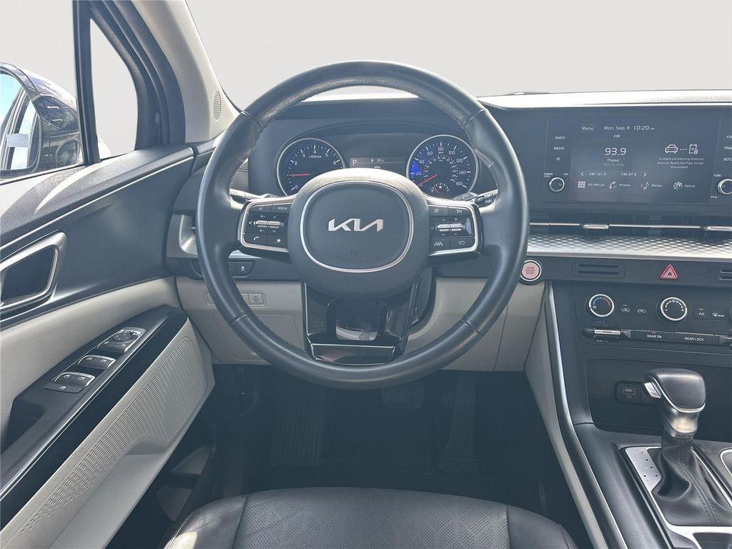 used 2024 Kia Carnival car, priced at $30,150