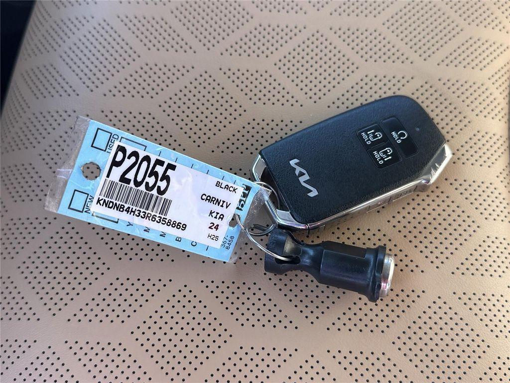 used 2024 Kia Carnival car, priced at $30,168