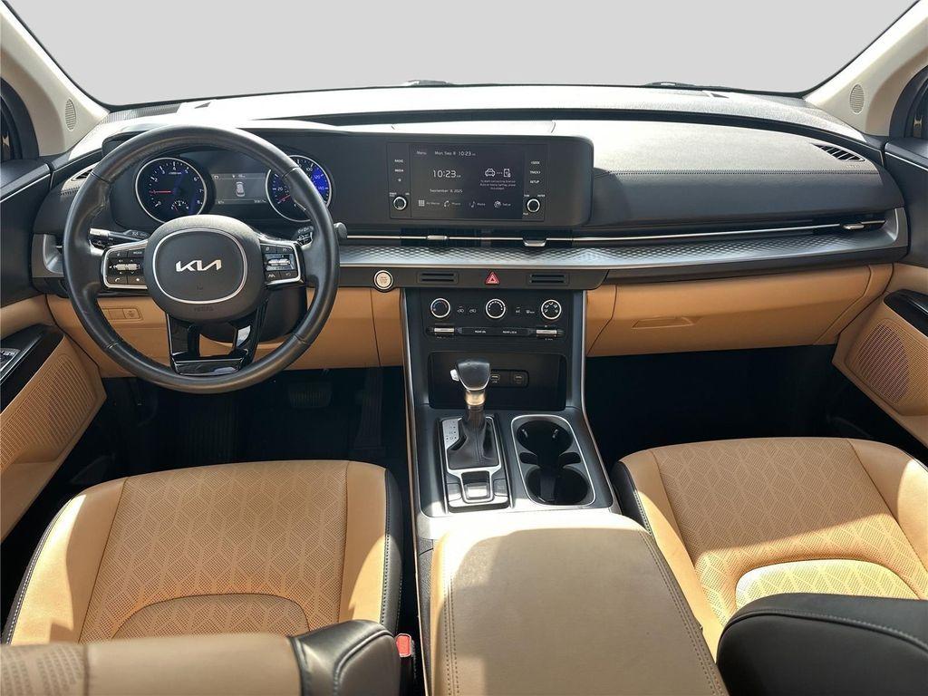 used 2024 Kia Carnival car, priced at $30,168