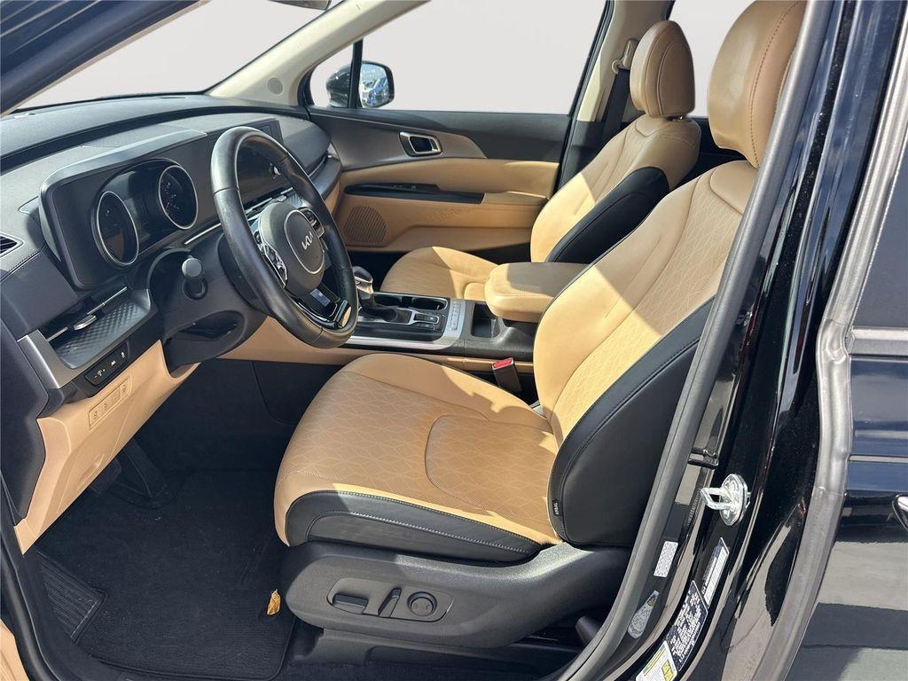 used 2024 Kia Carnival car, priced at $30,168